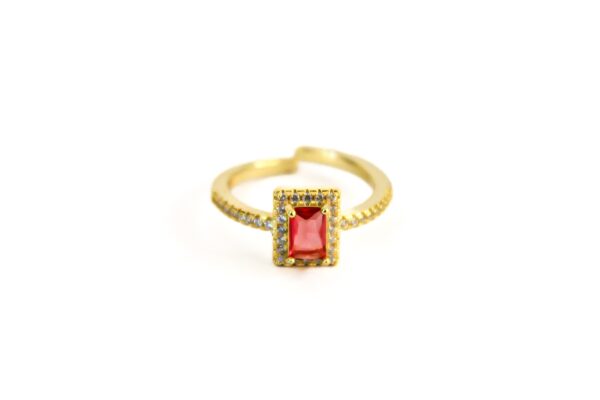 Anillo cuadro piedra rosa